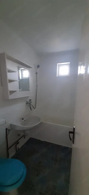 Apartament ultracentral, 2 camere, etaj 1, decomandat, utilat - imagine 3