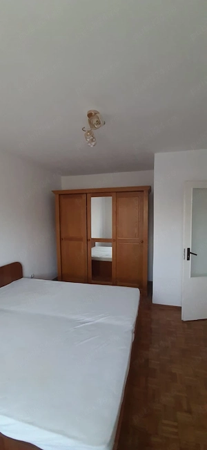 Apartament ultracentral, 2 camere, etaj 1, decomandat, utilat - imagine 4