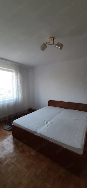 Apartament ultracentral, 2 camere, etaj 1, decomandat, utilat - imagine 5