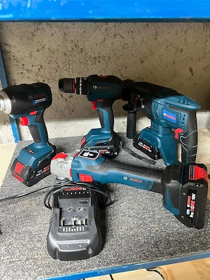 Set Profesional Bosch 18V - Polizor, Rotopercutor, Mașină Găurit, Pistol Impact + Încărcător
