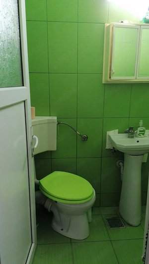 Vand Garsoniera mun. Sibiu , parter , zona Terezian . - imagine 4