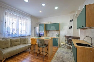 Apartament la casă, zonă liniștită și centrală — Str. Lupeni, Sibiu