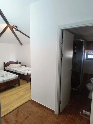 Casa Dyny 2 Mai ofera cazare - imagine 5