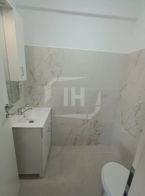 Apartament 3 camere, parcare, finisat, intermediar, curte, zona Pod Ira - imagine 11