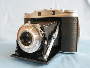 Agfa isolette III obiectiv apotar 4.8   85 , aparat foto burduf funcțional