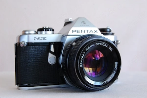 Pentax me cu obiectiv smc pentax m 2 50, aparat foto film clasic
