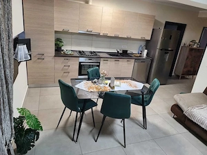 APARTAMENT CU 3 CAMERE IN DUMBRAVITA -STR FREZIEI ,de inchiriat