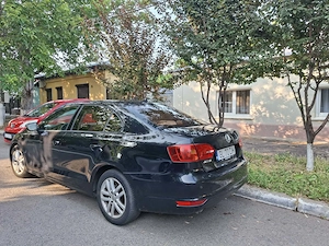 Vand Volkswagen Jetta - imagine 3