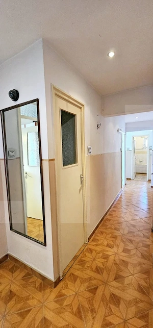 Apartament 3 camere, decomandat, cu 2 băi, Sfantu Gheorghe - imagine 4
