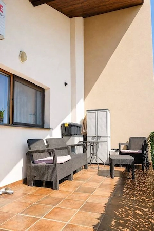 Vand apartament cu 3 camere și loc de parcare  - imagine 5