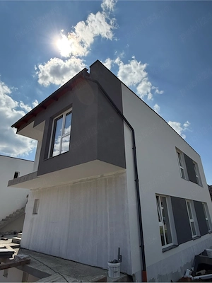 Apartament ultracentral 3 camere + living constructie noua