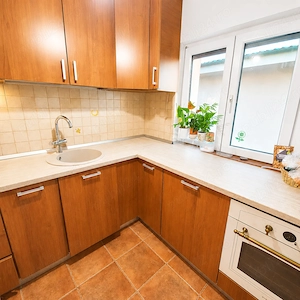 Proprietar vând casă P+1E+M, cu 8 camere în Ghiroda - imagine 9