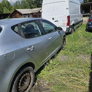 Dezmembrez Seat Ibiza an 2009 motor 1.9 TDI tip BLS,fara anexe si accesorii - imagine 4