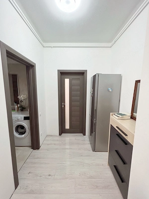 Apartament modern cu 3 camere de  vânzare - str. Craiova - imagine 6