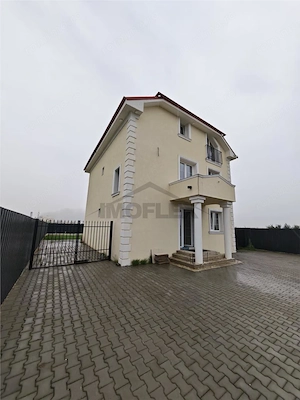 Casa Tip Apart Hotel cu 3 Apartamente Independente - imagine 3