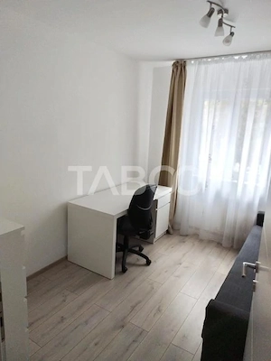 Apartament decomandat cu 3 camere de vanzare Manastur Piata Flora - imagine 2