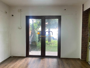 De vanzare apartament spatiu comercial Orsova - imagine 5