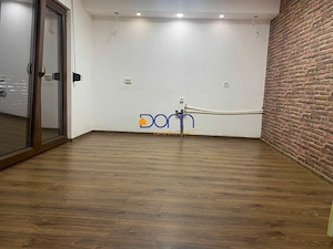 De vanzare apartament spatiu comercial Orsova - imagine 2