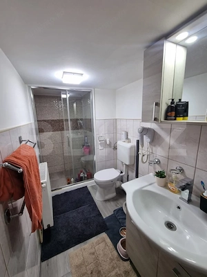 Garsonieră -cat un apartament - spațioasă de vânzare - Central  - imagine 2