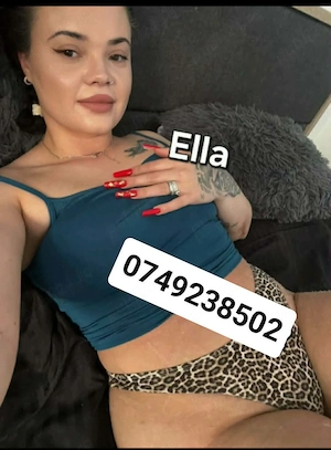 Ofer servicii extra te aștept pentru un moment de relaxare fara graba 