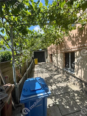 Apartament 3 camere decomandate curte comuna din zona Tiglari Sibiu - imagine 14