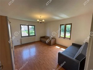 Apartament 3 camere decomandate curte comuna din zona Tiglari Sibiu - imagine 3