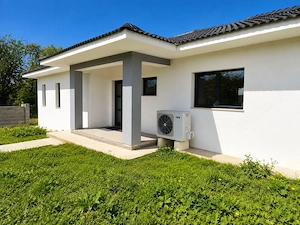 Casa noua parter, 4 camere, teren 616 mp, zona dealuri Oradea, VANZARE - imagine 3
