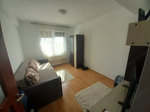 Apartament 3 camere, 67 mp, etaj 3/5, zona Sud - imagine 6