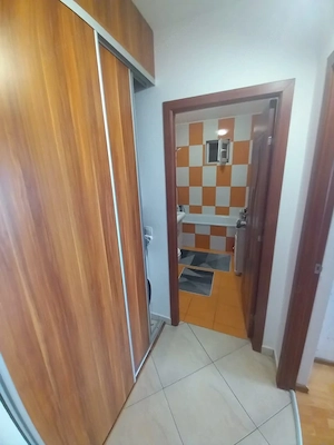 Apartament 3 camere, 67 mp, etaj 3/5, zona Sud - imagine 10