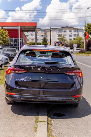 Skoda Octavia 2.0  - imagine 4