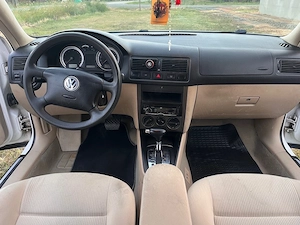 Vand Volkswagen Bora 1.6 benzina cutie automata - imagine 4