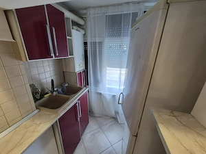 De inchiriat apartament cu 3 camere, etaj 3, Micro 16, 450 euro - imagine 4
