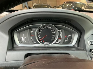 Volvo XC60 Automatic, Diesel an 2017 - imagine 2