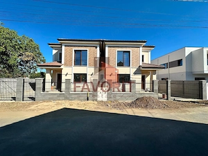 Duplex despartit prin camera tehnica | 4 camere | Toate utilitatile |