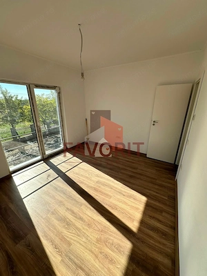 Duplex despartit prin camera tehnica | 4 camere | Toate utilitatile | - imagine 10