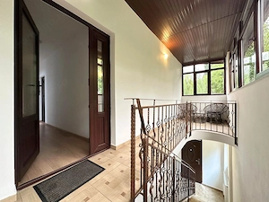 Inchiriere casă complet renovată cu 4 camere  Băneasa, Sector 1