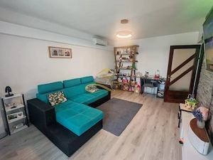 Vând apartament cu 3 camere decomandate in centrul orașului Bacau