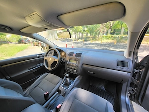 Volkswagen Golf 5 1.9 TDI - imagine 9