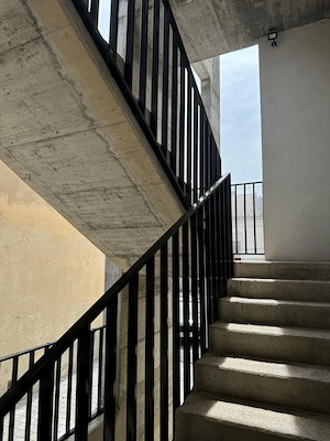 Vilă modernă în Centru cu 2 apartamente independente - imagine 13