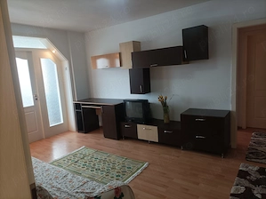Apartament cu 2 camere-mobilat utilat-ultracentral Deva