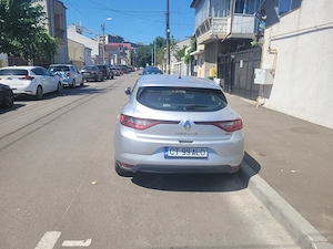 Vând Renault Megane 4 2017 nov 1.5 dci  6300 eur ușor neg - imagine 2