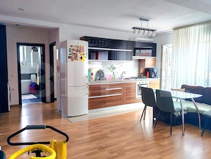 Apartament 2 camere, 58 mp, etaj intermediar, orientare sudica, zona centrala - imagine 3