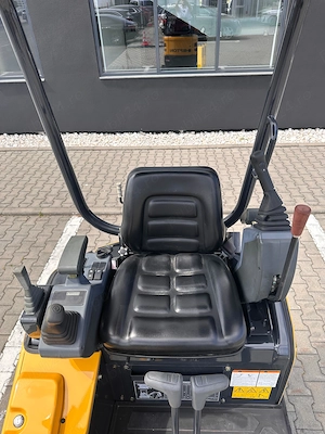 Vand Miniexcavator 1.8 Tone - imagine 8