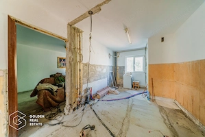 Apartament 3 camere, zona Alfa, decomandat - imagine 9