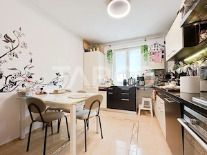Apartament cu 3 camere de vanzare 113 mp garaj si boxa Andrei Muresanu - imagine 4