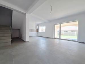 Aproape de Mosnita City Mall. Casa finalizata. Toate utilitatile. - imagine 2