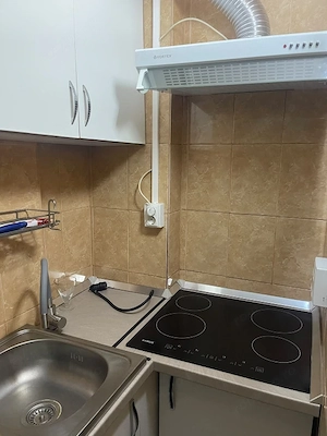 Garsonieră decomandată, 28 mp, zonă excelentă - imagine 4