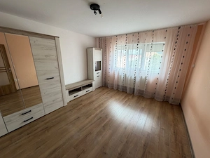 Apartament 1 camera, decomandat - Cugir - imagine 4