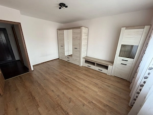 Apartament 1 camera, decomandat - Cugir - imagine 2