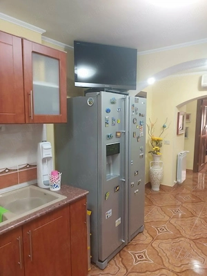 Apartament 4 camere ,piata Ostroveni,mobilat si utilat lux , centrala termica ,aer conditionat - imagine 9